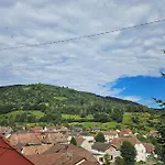 Les Hauteurs De *